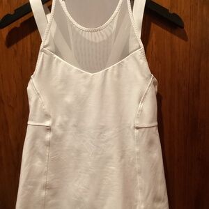 Lululemon size 6 white tank top